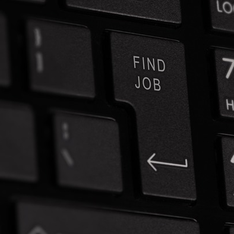 how can our ultimate visa guides help you to find a job in hungary?